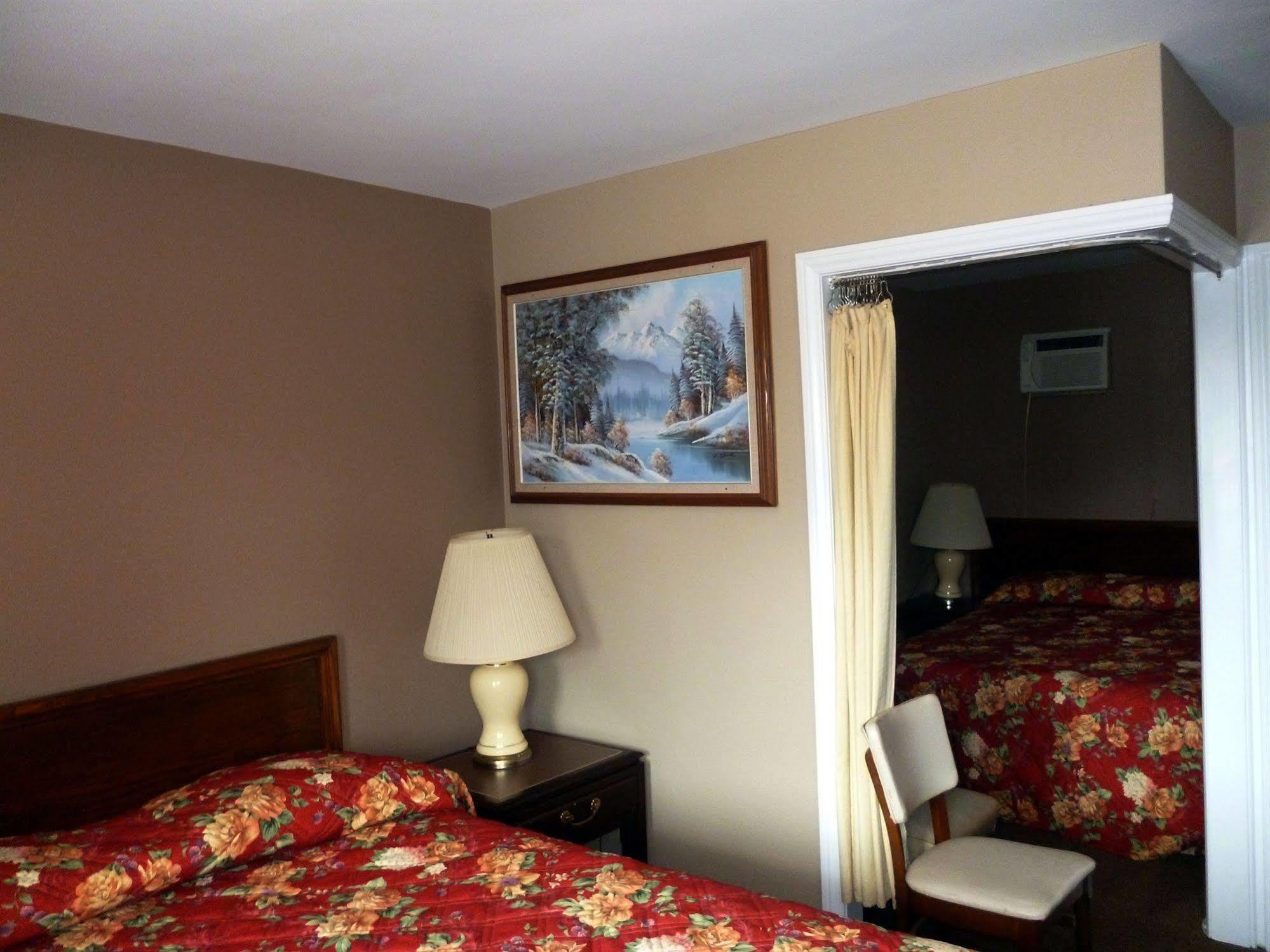 Maple Glen Motel London Exterior photo